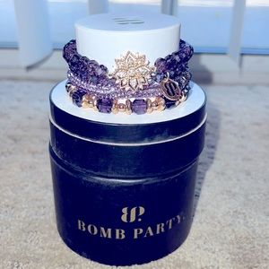 Bomb Party holiday stack